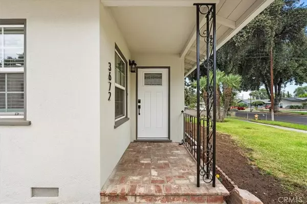 Riverside, CA 92506,3672 Harding Street