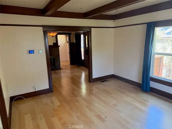 Pasadena, CA 91103,881 Winona Avenue