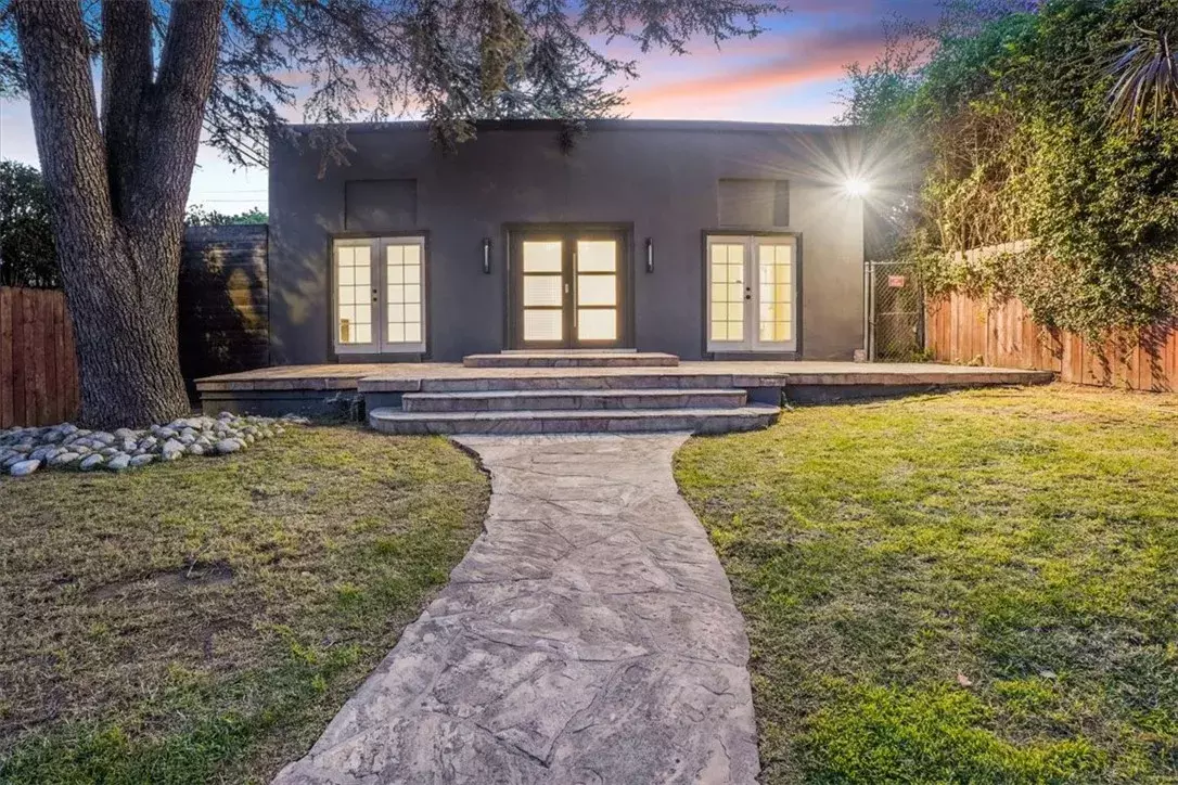 West Hollywood, CA 90046,1301 N Orange Grove Avenue