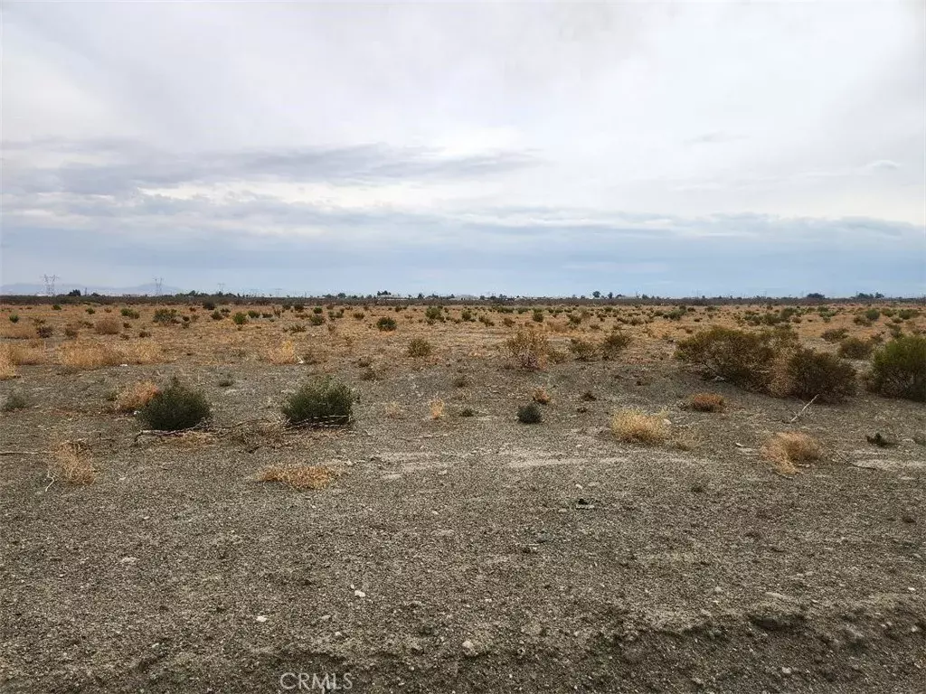 Phelan, CA 92371,113 Sheep Creek