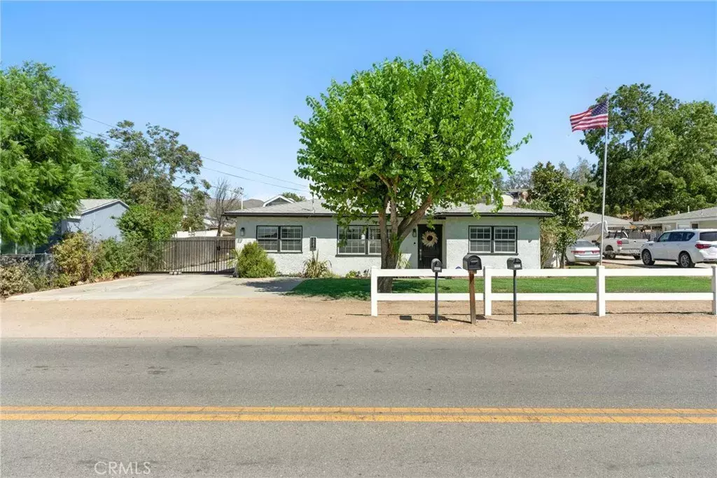 Norco, CA 92860,3847 Corona Avenue