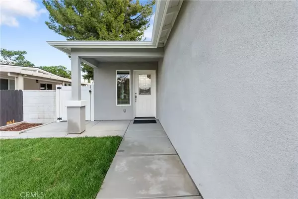 Riverside, CA 92503,3473 Farnham Place