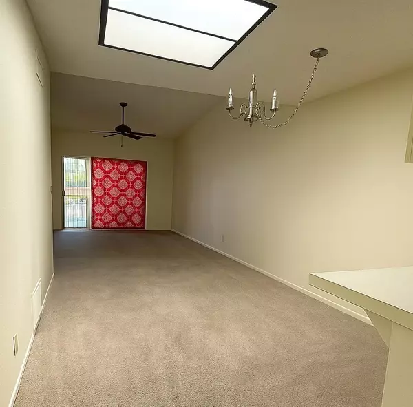 Palm Springs, CA 92264,5723 Los Coyotes Drive