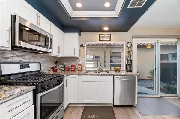 Colton, CA 92324,1077 Santo Antonio Drive #65