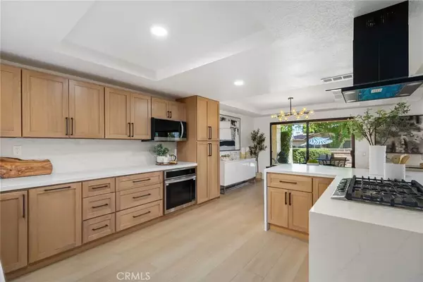 Palm Desert, CA 92260,4 Maximo Way