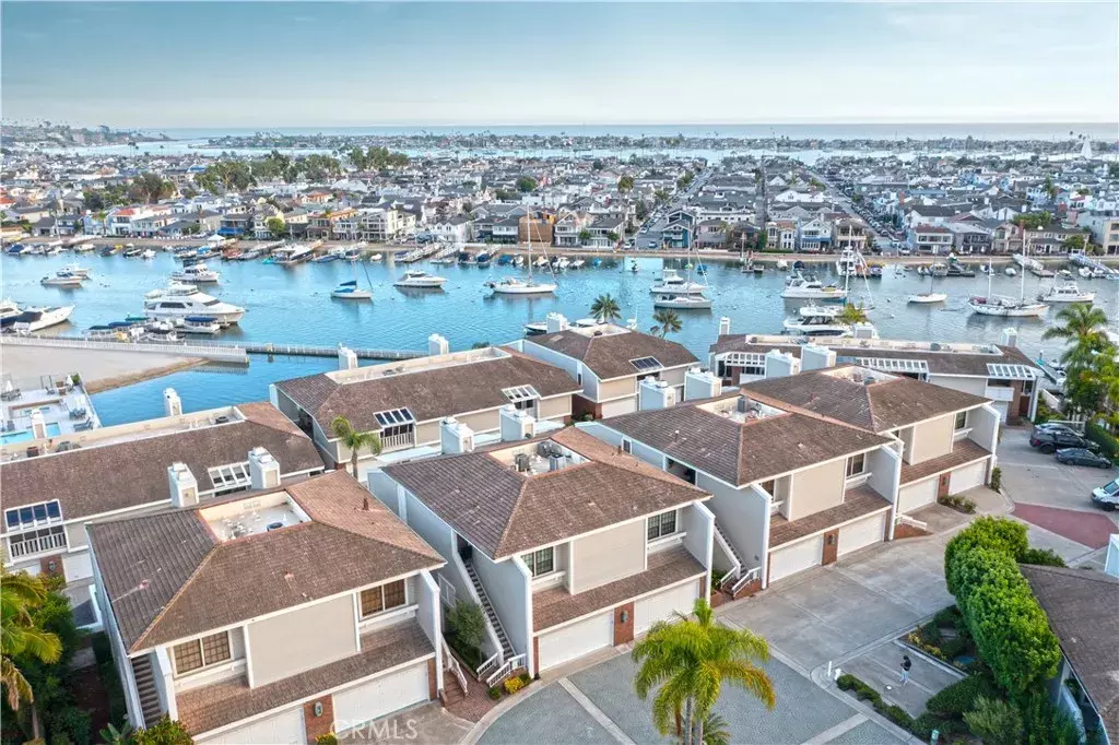 Newport Beach, CA 92660,990 Bayside Cove #609