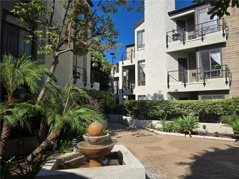 437 E Palm #308, Burbank, CA 91501