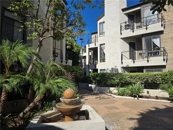 437 E Palm #308, Burbank, CA 91501