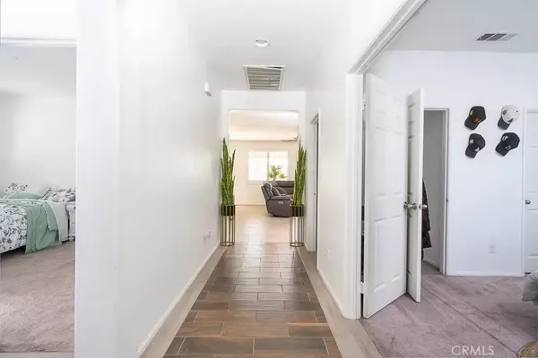 Rialto, CA 92377,1388 Nicholas Court