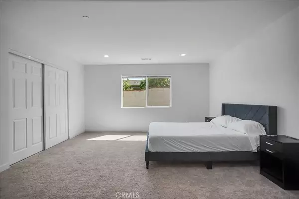 Lake Elsinore, CA 92530,33140 Hill