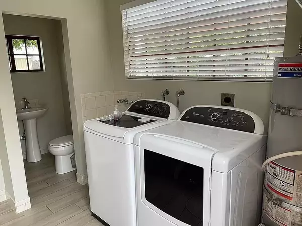 Hemet, CA 92543,1135 E Morton Place