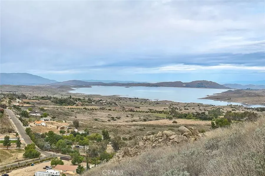 20653 Mustang, Lake Mathews, CA 92570