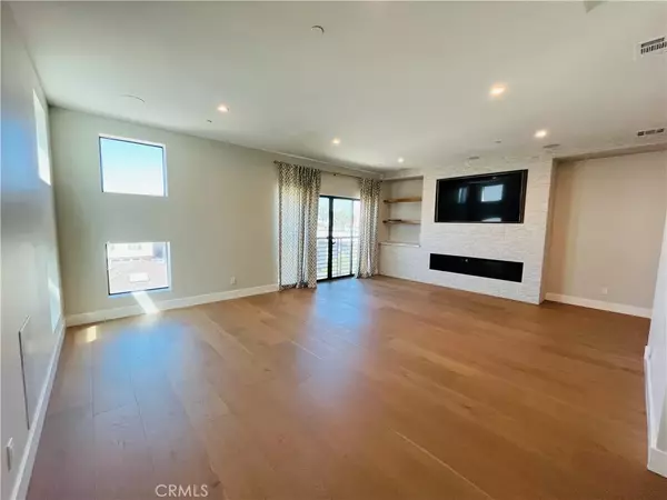 Sunset Beach, CA 90742,16459 24th Street