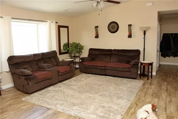 Apple Valley, CA 92308,21928 Maumee Road