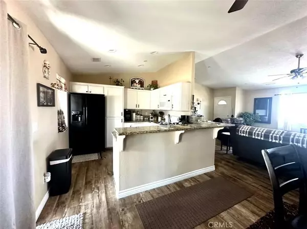 Apple Valley, CA 92308,21928 Maumee Road