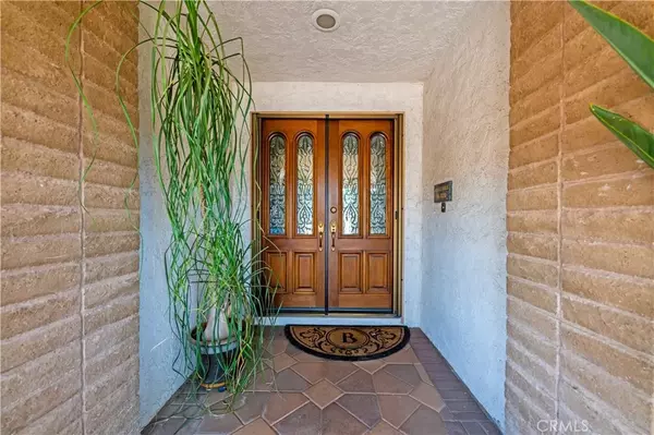 23316 Gray Fox, Canyon Lake, CA 92587