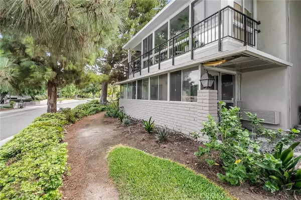 2277 W Via Mariposa West #B, Laguna Woods, CA 92637