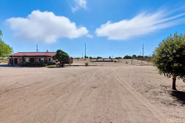 Oak Hills, CA 92344,9728 Wild Rose