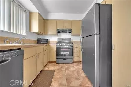 Ontario, CA 91762,1216 S Cypress #E