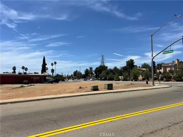 Escondido, CA 92027,1935 E El Norte
