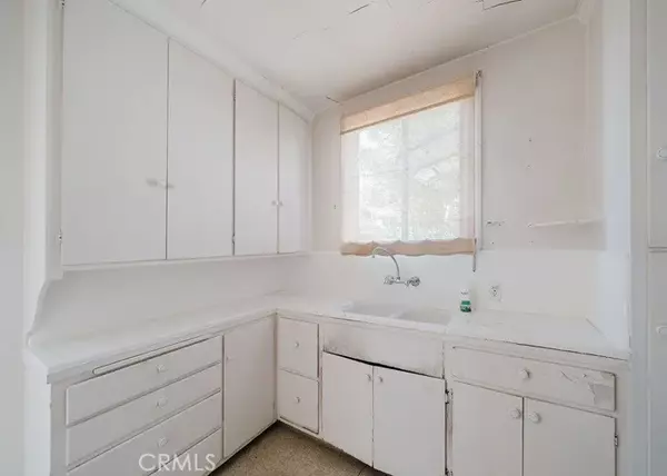 Burlingame, CA 94010,1431 Laguna Avenue