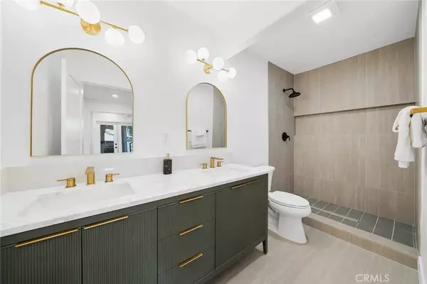 San Diego, CA 92102,1810 32nd Street