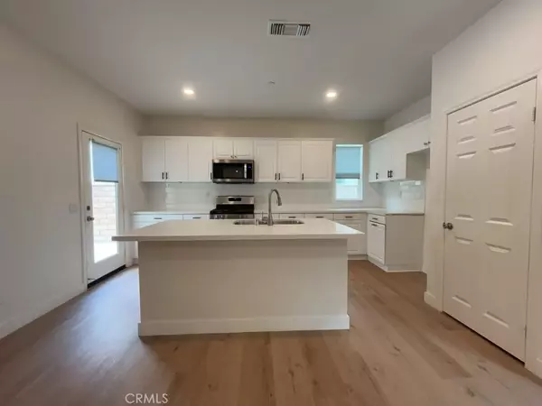 Fontana, CA 92336,7155 Citrus #240