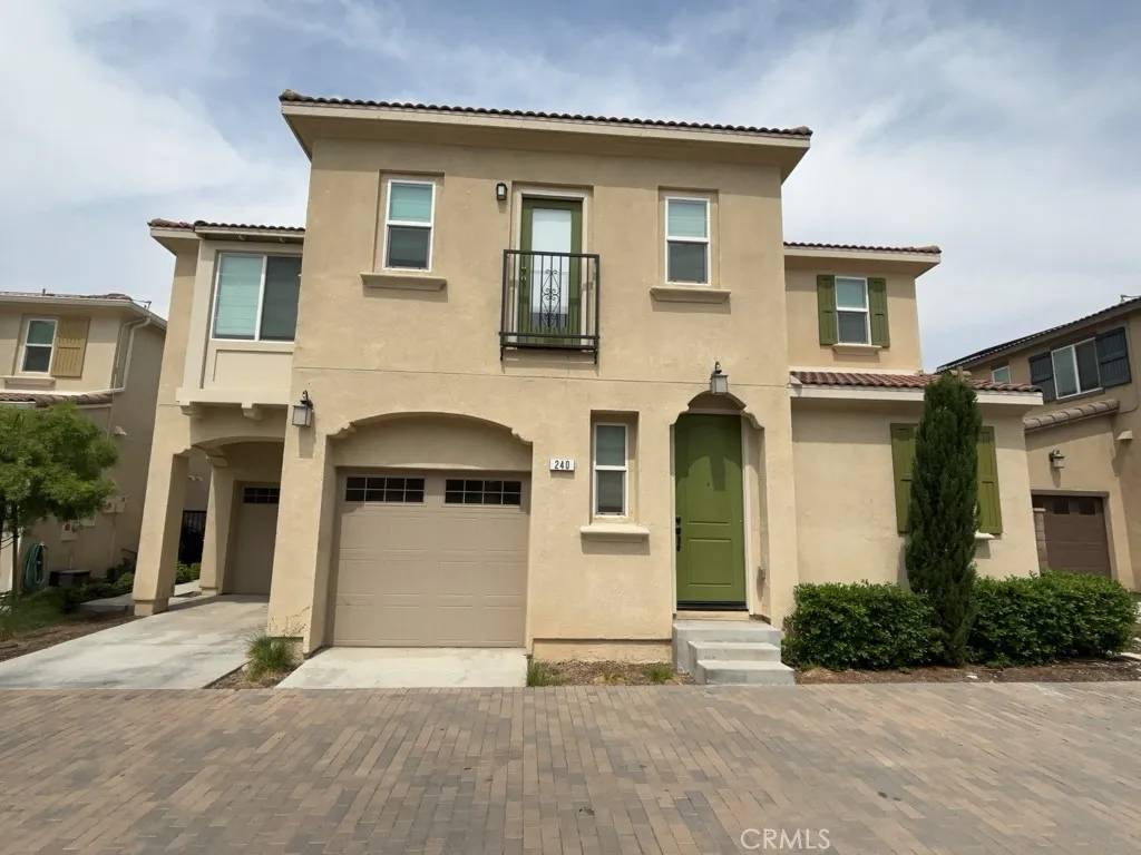 Fontana, CA 92336,7155 Citrus #240