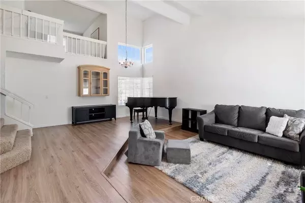 Corona, CA 92882,2564 Independence