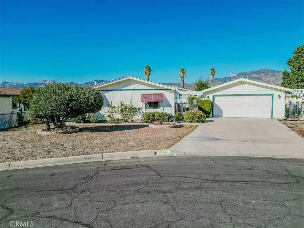 Hemet, CA 92544,44606 Springwood