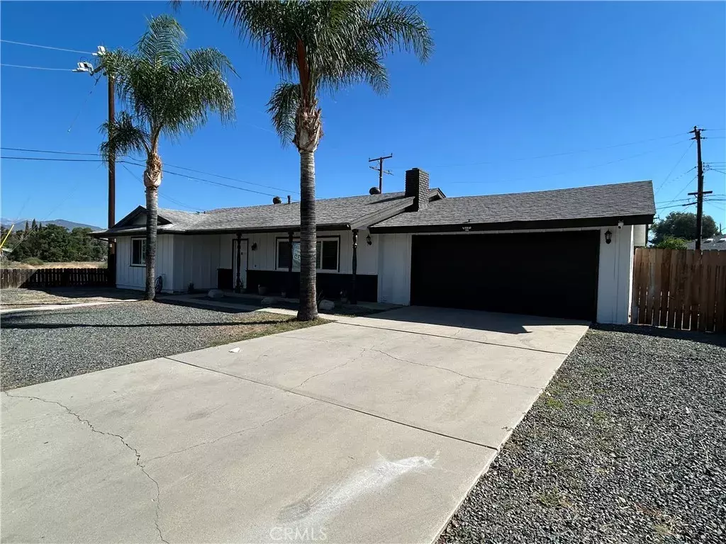 Hemet, CA 92544,26136 Dartmouth