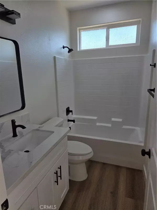 Hesperia, CA 92345,13968 Juniper Street