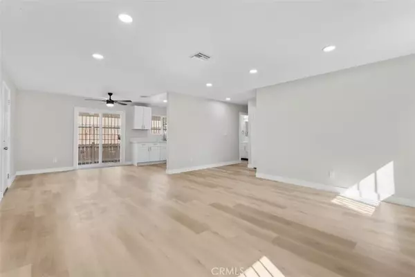 San Bernardino, CA 92410,977 N G