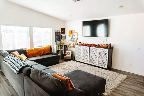 San Jacinto, CA 92582,1872 Bridle Trail