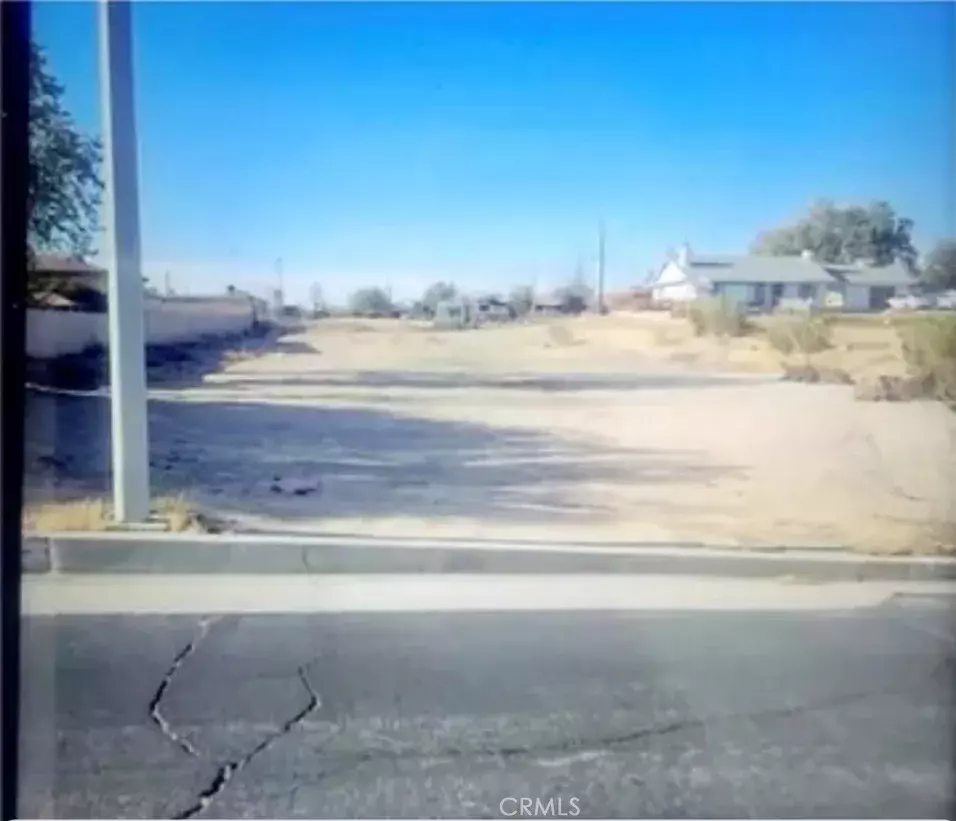 Victorville, CA 92395,16286 Cabrillo Drive