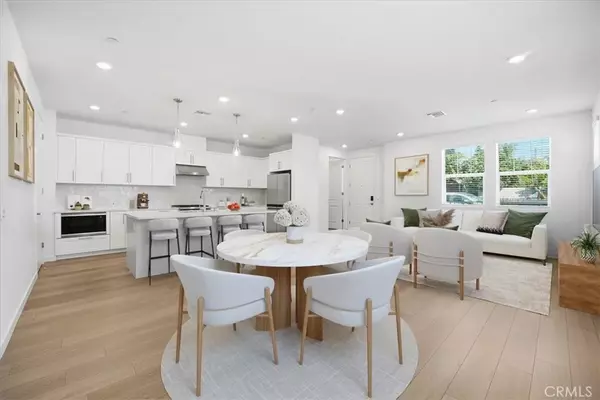 Ventura, CA 93003,2378 Channel Drive #105