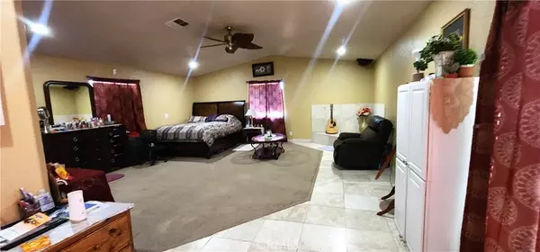 Apple Valley, CA 92307,15135 Cheyenne