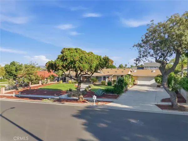 Corona, CA 92881,2843 James St.