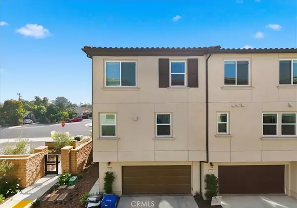 Pico Rivera, CA 90660,9328 Via Azul