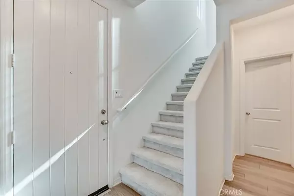 Rialto, CA 92377,2526 Gunner Ridge