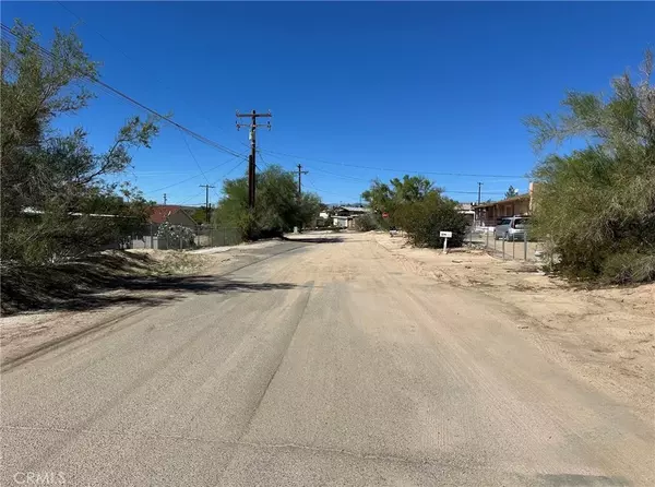 Joshua Tree, CA 92252,0 Begonia