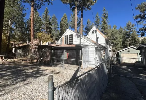 Big Bear City, CA 92314,321 E Country Club