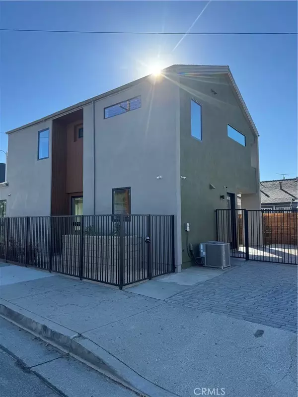 Los Angeles, CA 90042,355 Newland