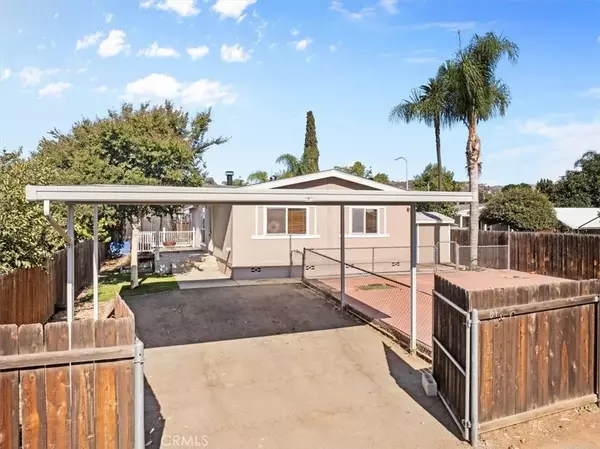 Escondido, CA 92026,615 E El Norte