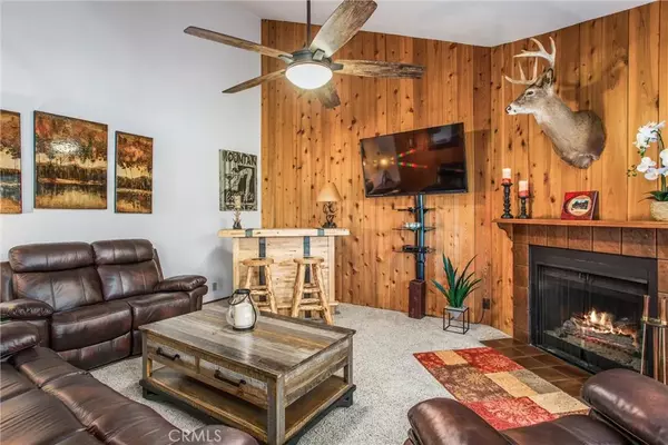 Lake Arrowhead, CA 92352,27657 Peninsula #130