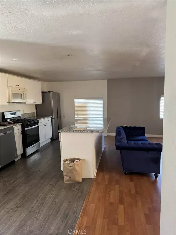 13959 Victoria, Victorville, CA 92395