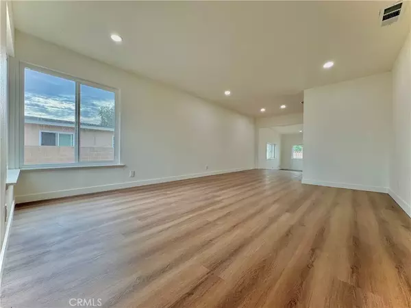 Montclair, CA 91763,10160 Columbine Avenue