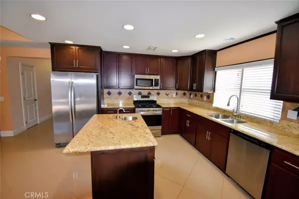 Santa Ana, CA 92701,622 S Parton