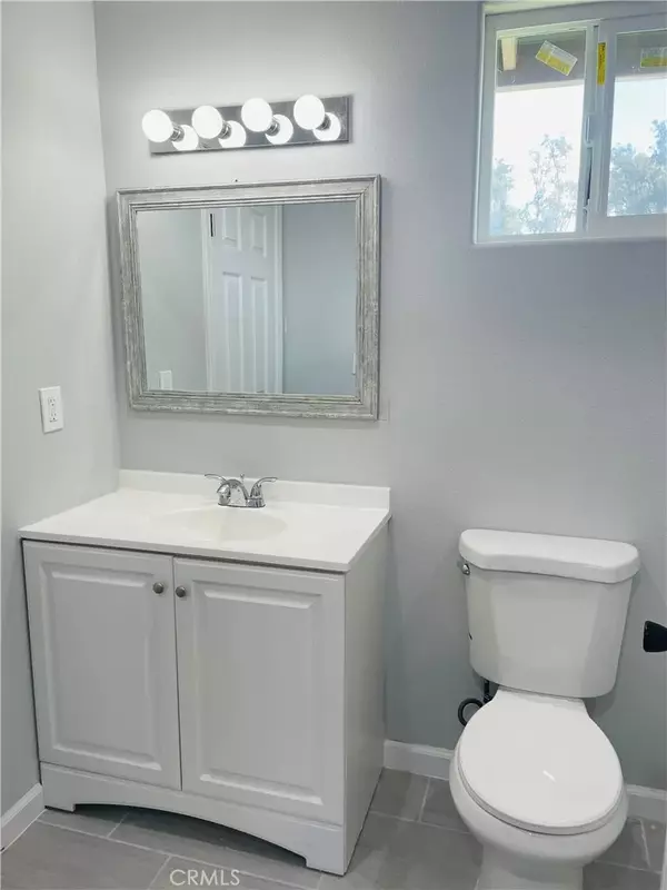 Banning, CA 92220,922 N Cherry