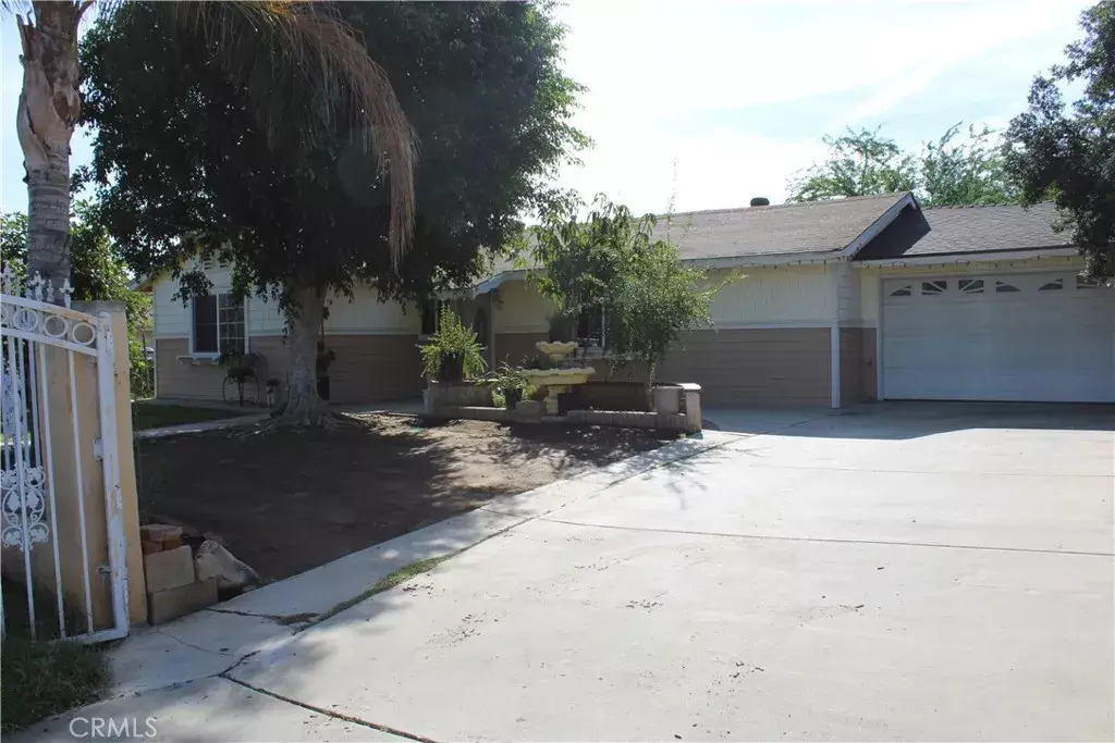 Jurupa Valley, CA 92509,6392 Rustic